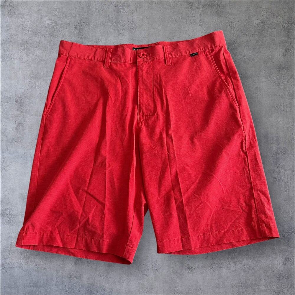 Travis Mathew Mens Size 34 Red Flat Front Belted 10" Inseam Chino Golf Shorts